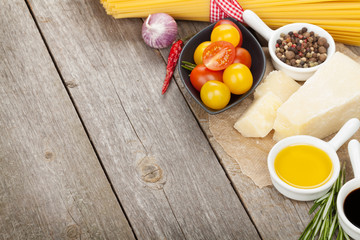 Herbs, spices, tomatoes and cheese