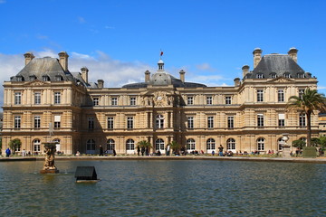 Fototapeta na wymiar Palais du Luxembourg, Paris