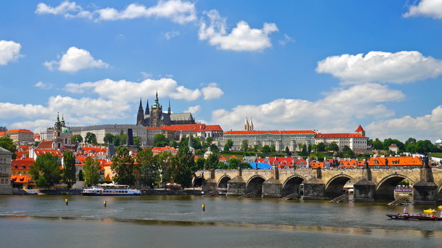 Prague Castle, Czech republic. Timelapse