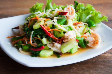 Spicy Kale Branch with Shrimp Salad