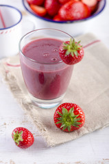 Smoothie, Erdbeeren, Erdbeersmoothie,getränk