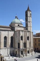 Fototapeta na wymiar The Gothic-style church of San Francesco