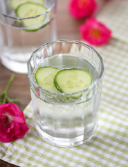 Cold mineral water with cucumber