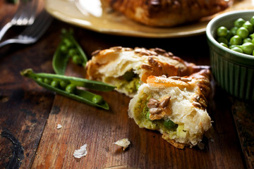 Puff pastry with green peas