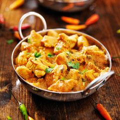 indian chicken curry in balti dish - obrazy, fototapety, plakaty