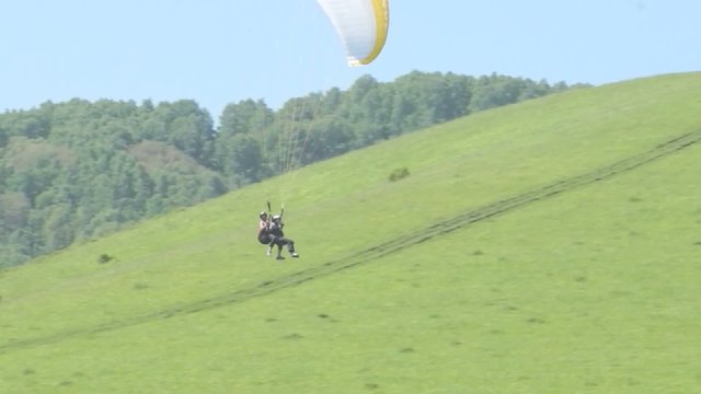 Flight on a paraglider