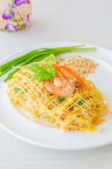 Pad thai