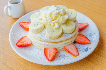 Pancake strawberry banana