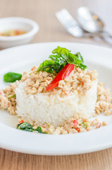 Spicy fried chicken with basil and rice