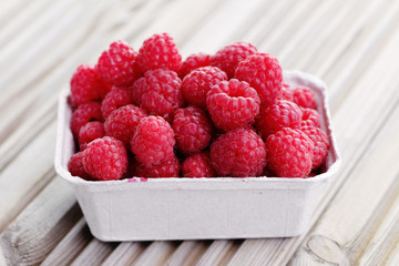 box of raspberries