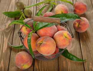 fresh peaches