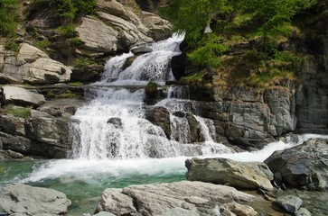 Fototapeta na wymiar Lillaz Wasserfall - Lillaz waterfall 03