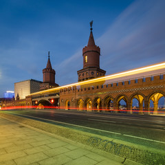 Fototapeta na wymiar Oberbaum bridge, Berlin, Germany
