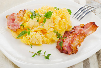 Scrambled eggs and bacon