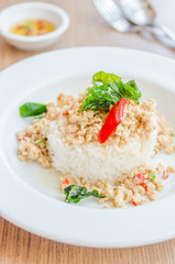 Spicy fried chicken with basil and rice