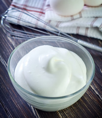 whipping eggs with cream