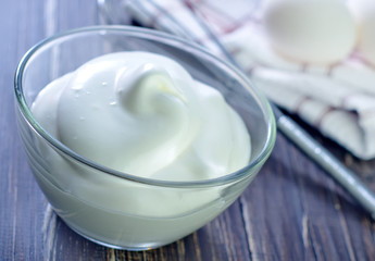 whipping eggs with cream