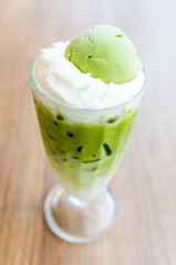 Iced green tea