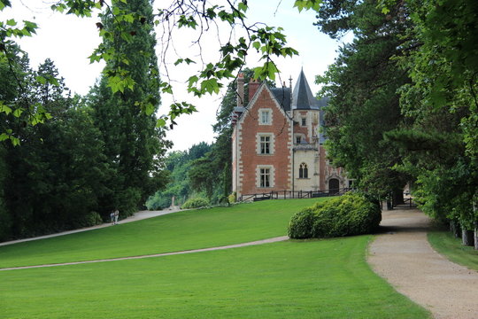 Ch&acirc;teau du Clos Luc&eacute;