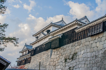 Fototapeta na wymiar 松山城の小天守と南墨櫓と一ノ門南櫓