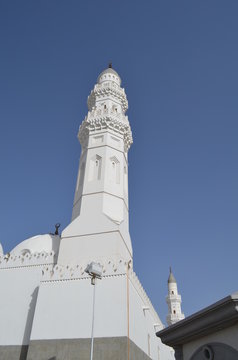 Medine-i M&uuml;nevver