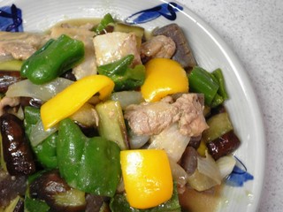 ナスとピーマンの肉みそ炒め