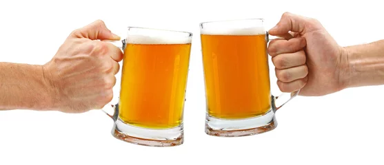 Crédence de cuisine en verre imprimé Bière A bientôt, deux chopes à bière en verre isolated on white