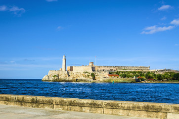 Fototapeta na wymiar The castle of El Morro, a symbol of Havana