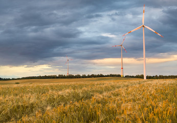 Turbiny wiatrowe,Niemcy © Mike Mareen