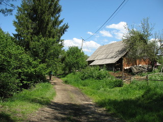 По  дорогам старой деревеньки в Карпатах