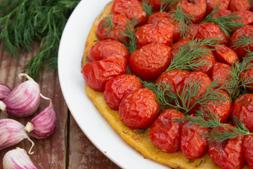 bread with tomatoes and dill