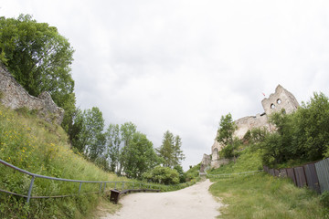 Zamek Czorsztyn, ruiny, Polska © Piotr Szpakowski