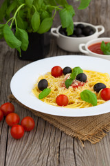 Plate of healthy Italian spaghetti