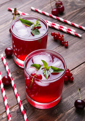 Cold berry drink