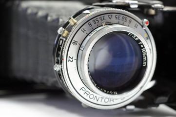 Close up shot of a vintage camera's lens
