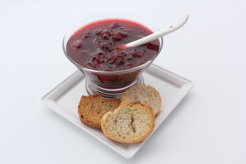 Pain grillé et confiture