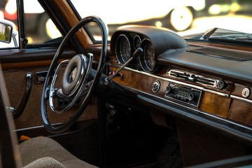 Obraz premium klasik araba iç görüntü