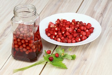 Sweet liqueur from wild strawberries