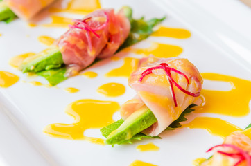 Sashimi avocado japanese food