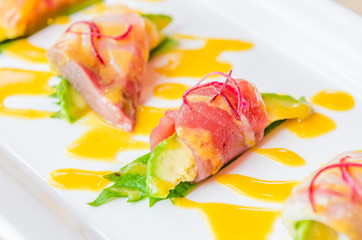 Sashimi avocado japanese food