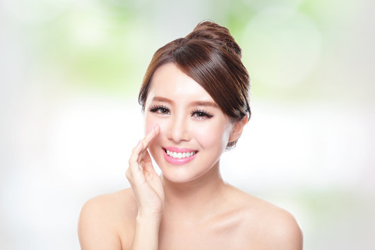 happy woman with health skin talk to you