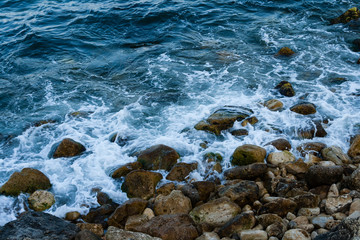 Fototapeta na wymiar sea coast with rocks