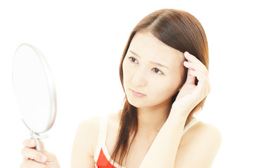 お肌が気になる女性