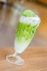 Iced green tea