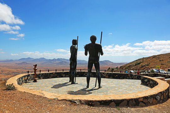 Aussichtspunkt bei den K&ouml;nigsstatuen