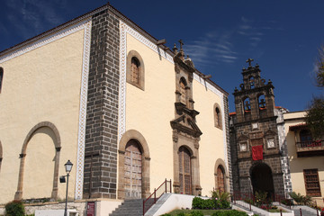 Tenerife, Cours de l'Eglise Saint Augustin à la Orotavia