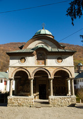 Fototapeta na wymiar Cozia monastery