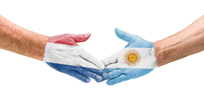 Handshake Niederlande und Argentinien