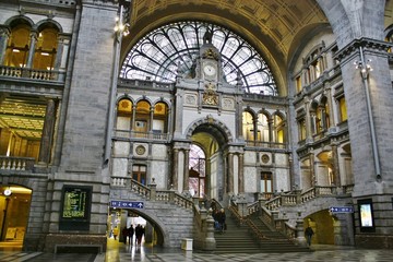 アントワープ駅