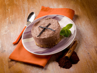 cheese cake with cinnamon vanilla and cocoa